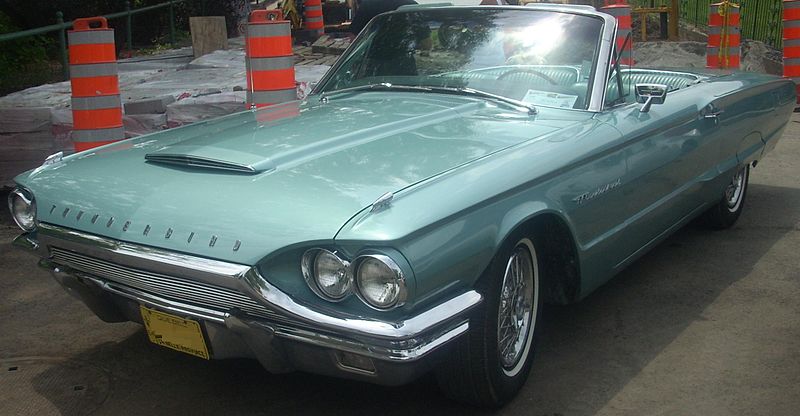 L&#8217;élégante Ford Thunderbird de 1964